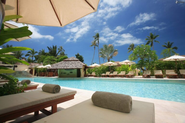 Luxury Travel Packages: The Ultimate Guide to Bespoke Experiences & Smart Planning